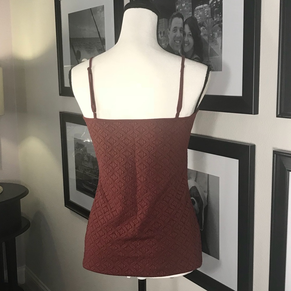 ⭐️ Final price LOFT outlet burgundy embossed tank - Picture 4 of 5
